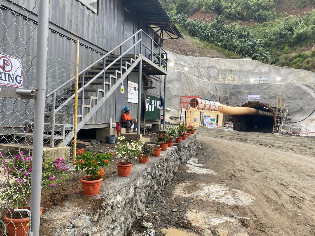 wawa tunnel construction project